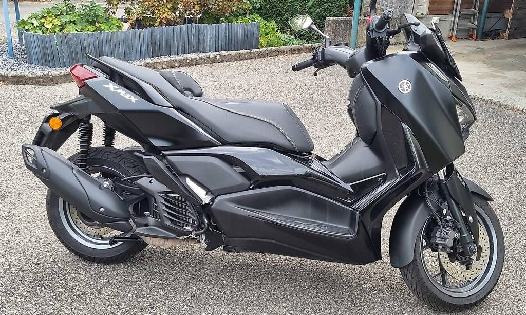 Scooter: SCOOTER YAMAHA XMAX 125 TECH MAX – Usato da Versoix venduto da gilles10 2