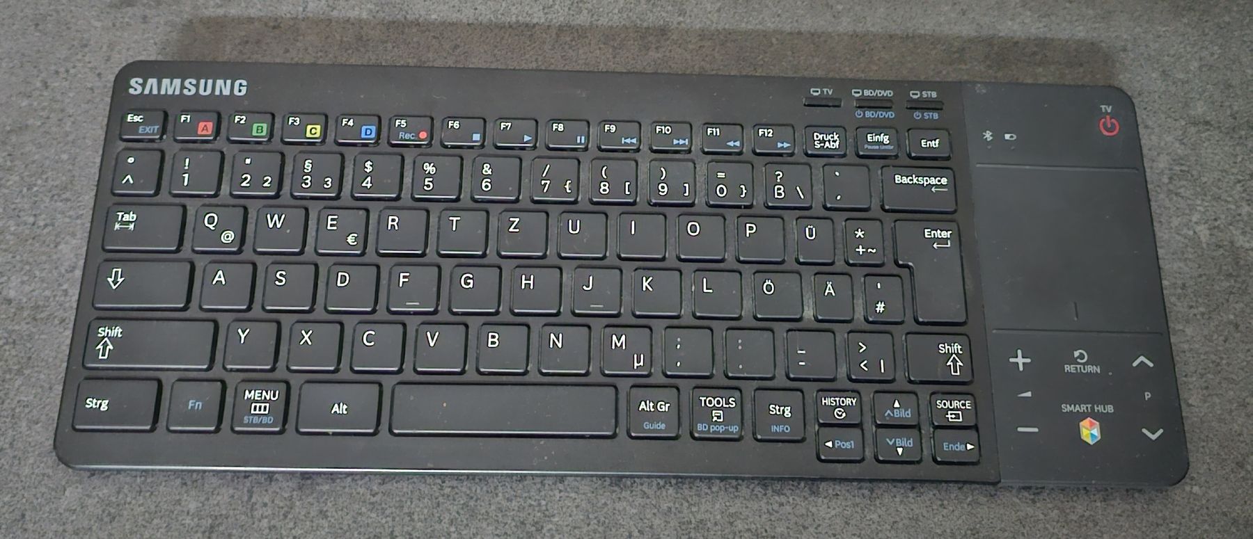 Samsung Tastiere: Samsung Bluetooth Tastatur Model VG-KBD1500 Schwarz – Usato da Staffelbach venduto da Ddado01 5