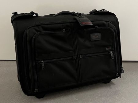 Tumi Koffer Alpha Kleidersack Carry On