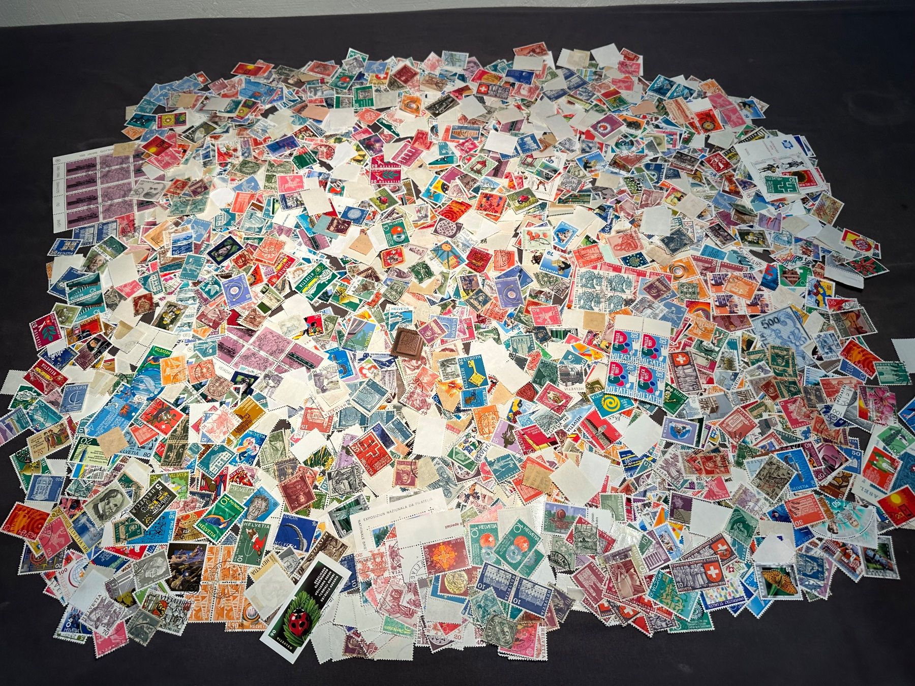 Tutti i francobolli: Grosse Sammlung Briefmarken Lose – Usato da Stettfurt venduto da 2442