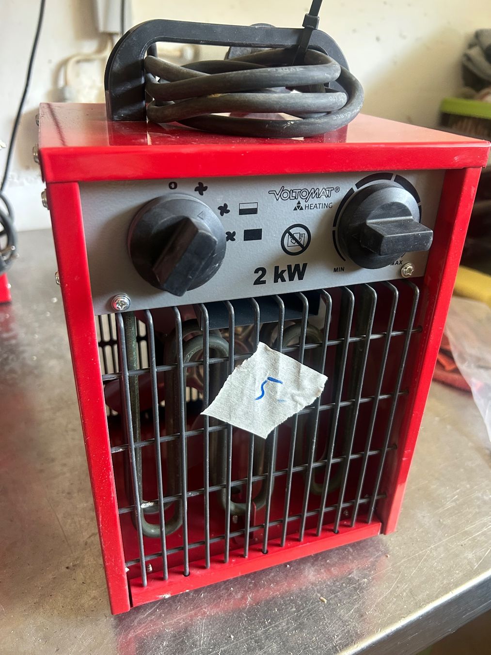Radiateurs: Bauheizer 2kw (Artikelnr. 5) – D'occasion à Wittwil par akl_8x79