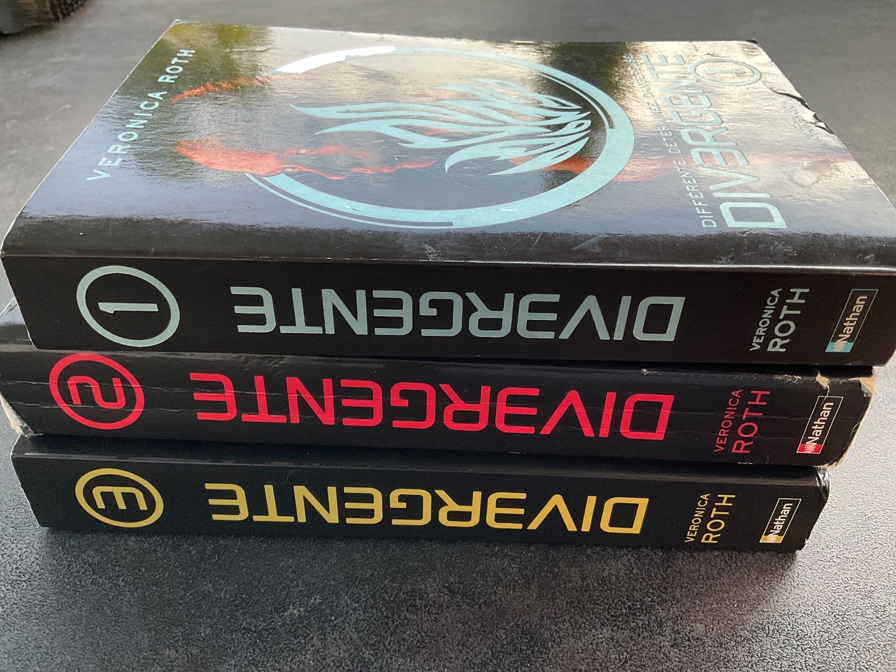 Bücher: Lot 3 livres DIVERGENTE Veronica Roth – Gebraucht aus Avenches von Lactobacille