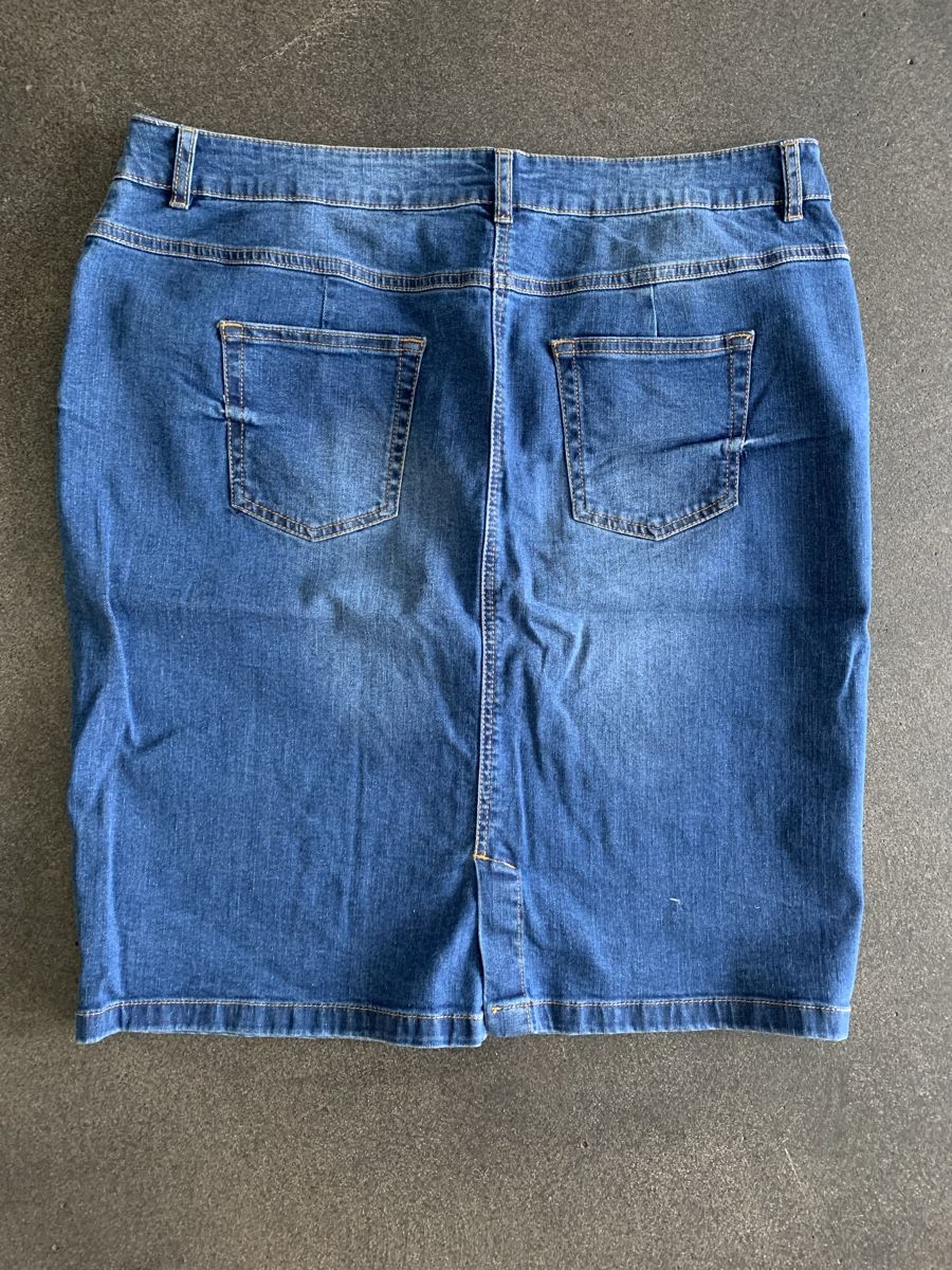Gonne: Jeans Rock Grösse 46 NEU – Nuovo (secondo la descrizione) da Thun venduto da Chrabu 1
