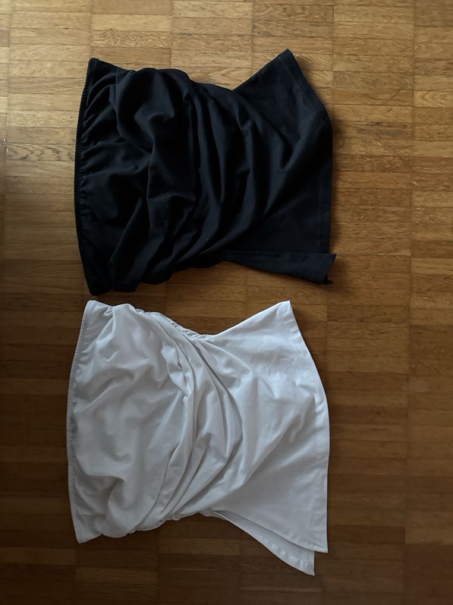 Shein Top: 2 Tops  – Nuovo (secondo la descrizione) da Zofingen venduto da gabrielagc