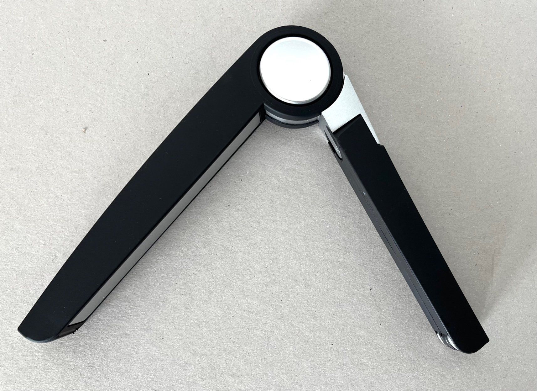 Altro in Decorazioni & Accessori: iPad Tablet Laptop Ständer Leichtgewicht - schwarz – Nuovo e nell'imballaggio originale da Utzigen venduto da Flyblue 4