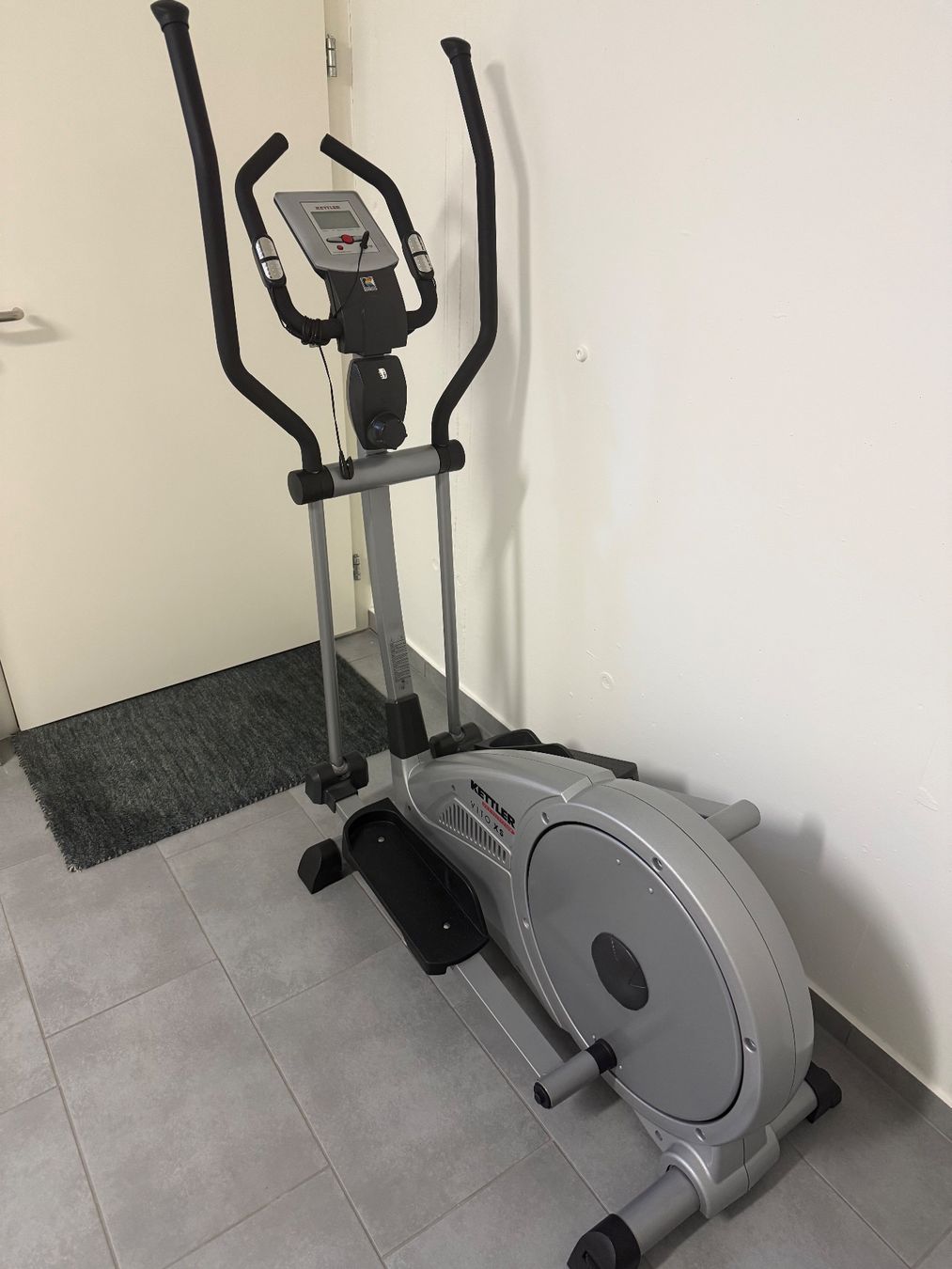 Kettler Vélos d'appartement: Crosstrainer Kettler Vito XS – D'occasion à Merishausen par nas_b9ff 1