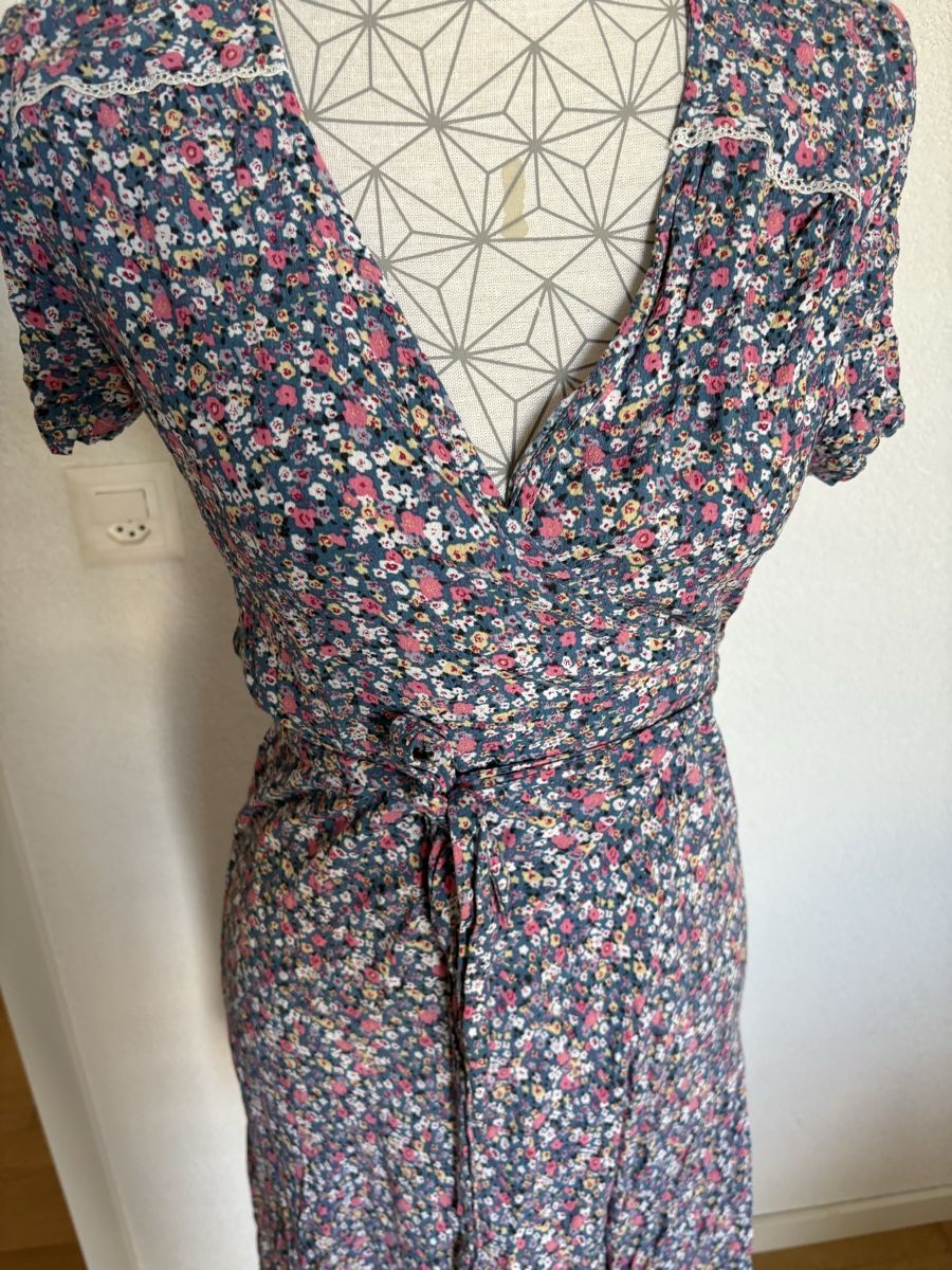 Vestiti: Robe fleurie Hartlove, taille 38 – Nuovo (secondo la descrizione) da Mont-sur-Lausanne venduto da Melmel83 2