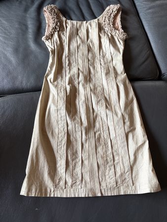 Kleid Sommerkleid beige Grösse 34 Rüschen Details guter Zust