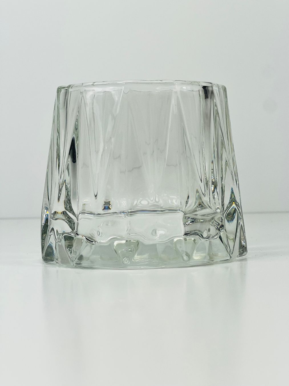 Portacandele: PATENT HR - Pressglas Windlicht / Vase – Usato da Zürich venduto da Arche_Brockenhaus 1