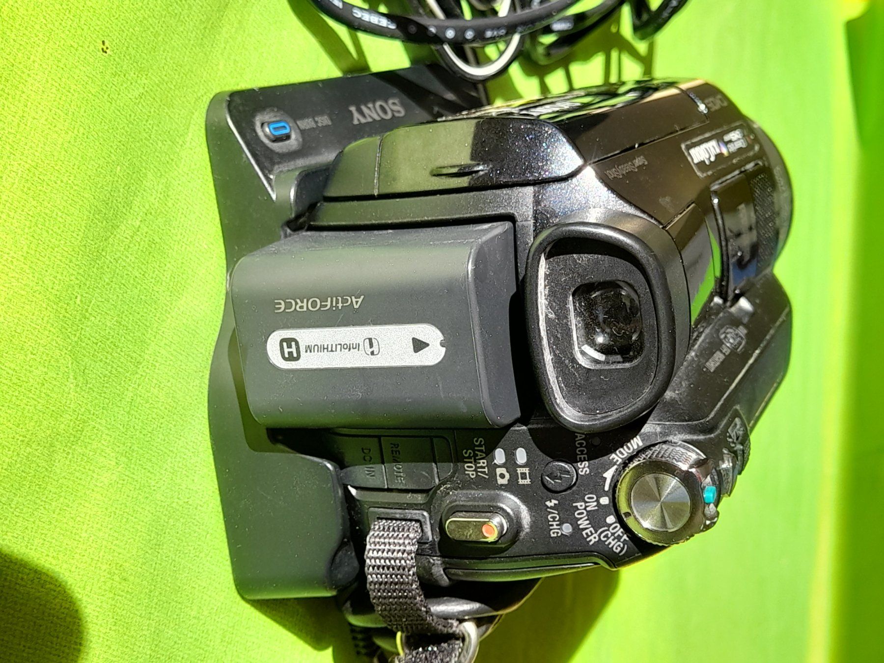 Sony Videocamere: Sony HD Handycame 6,1 HDD – Usato da Aeschi b.Spiez venduto da 52__yhr6 5