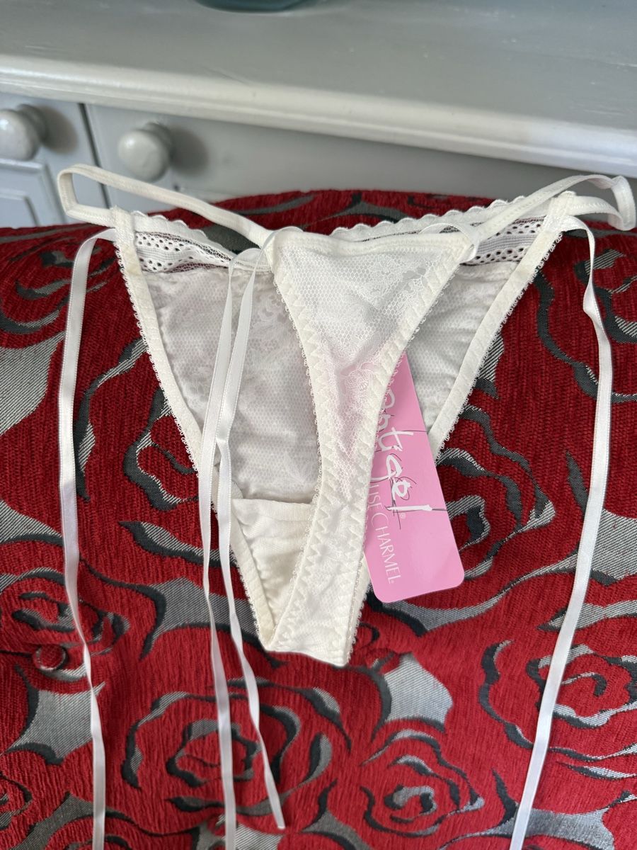 Lise Charmel Sonstige Unterwäsche: Lise Charmel String / neu! / Gr. M – Neu und originalverpackt aus Olten von ale_nb2x 5