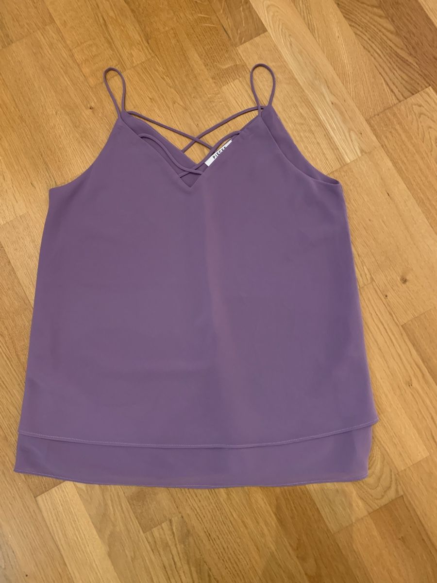 Top: Damentop Pieces Grösse M – Usato da Ostermundigen venduto da des_t9vv