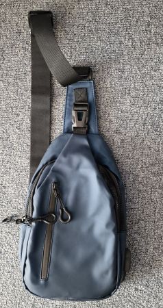 Schultertasche