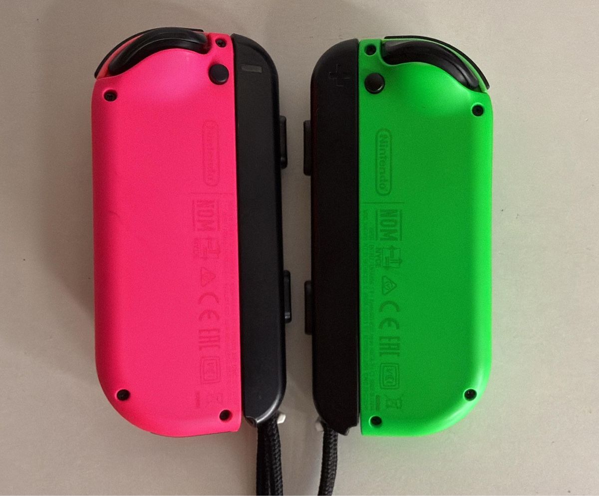 Nintendo Controller: Nintendo Switch Neon Red & Green Joy-Cons - Great Condition – Gebraucht aus Ehrendingen von bubulence 1