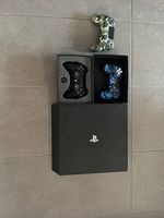 Sony Playstation 4 Pro 1TB con 3 controller