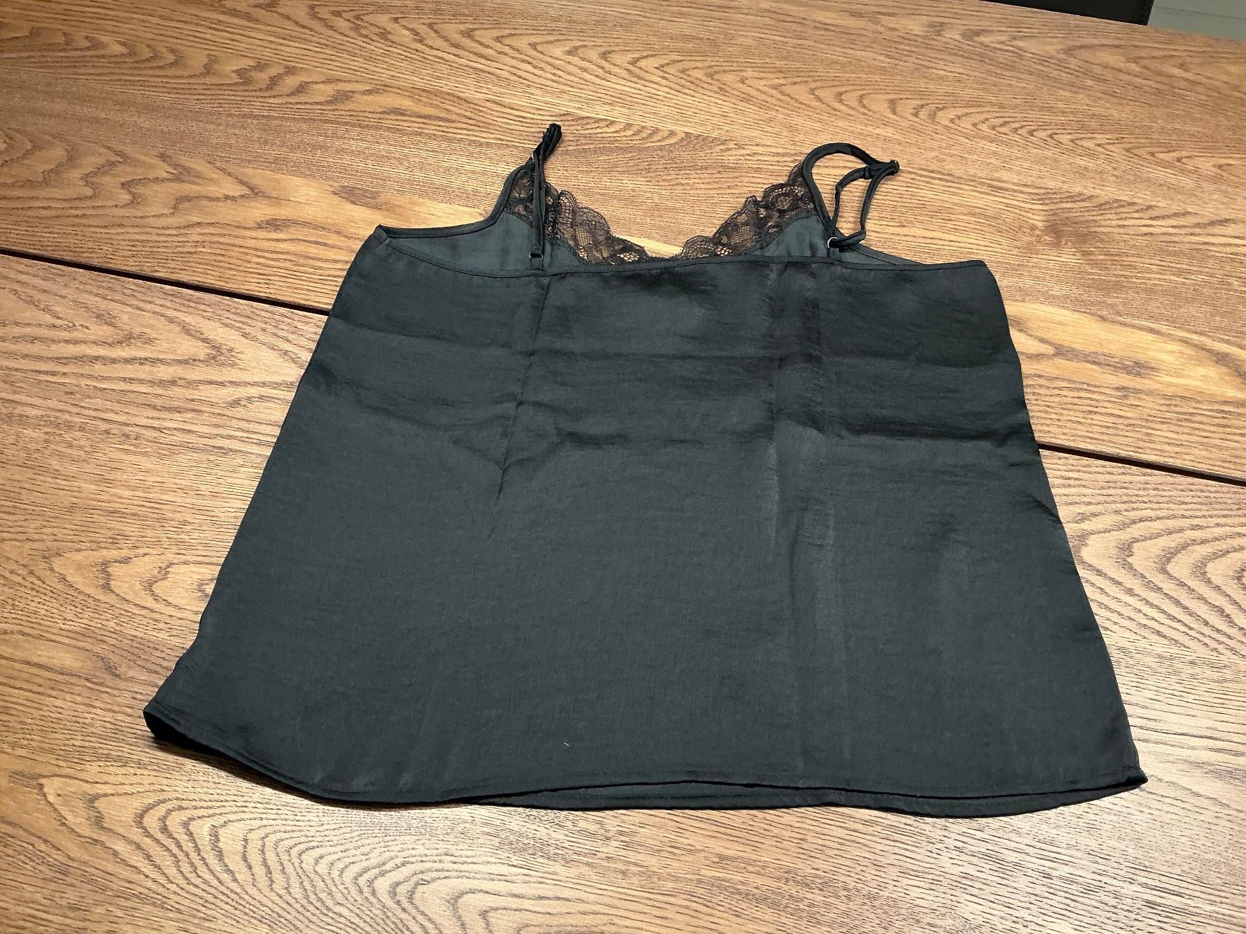 Top: Schickes, schwarzes Sommer Top mit Spitze, Grösse 38 – Nuovo (secondo la descrizione) da Würenlos venduto da Tina48 2