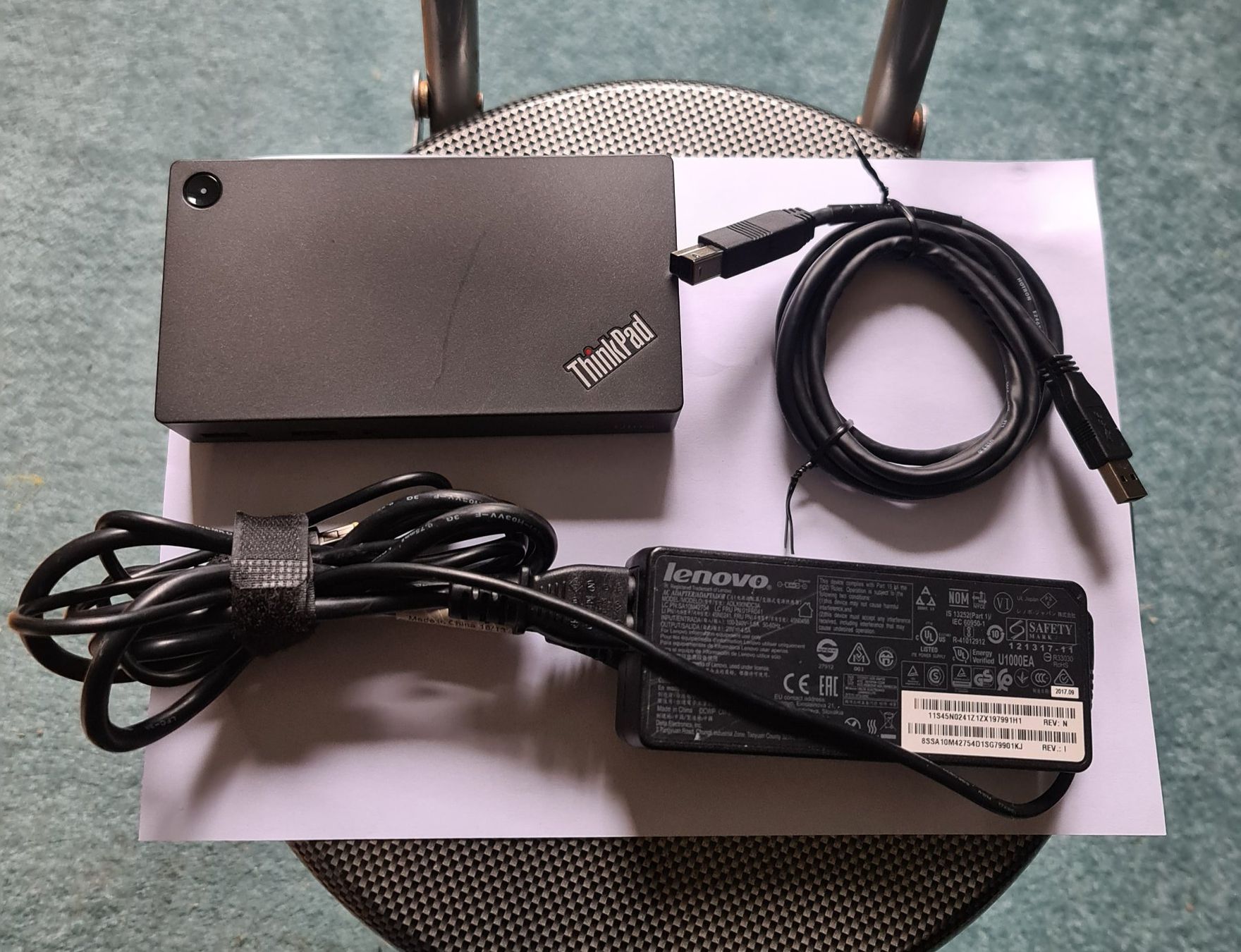 Lenovo Docking station: Lenovo Thinkpad USB 3.0 Ultra Dock – D'occasion à zürich par R-N-J