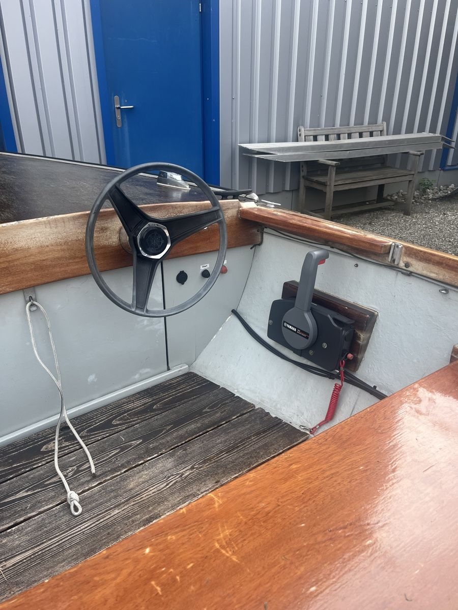Mändli Boote: Mändli Fischerboot mit 6 Ps Aussenborder – Gebraucht aus Neuhausen von Buda8 4