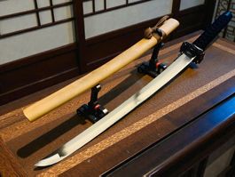 Katana Schwert mit Scheide 78cm Beige-Schwarz L NEU