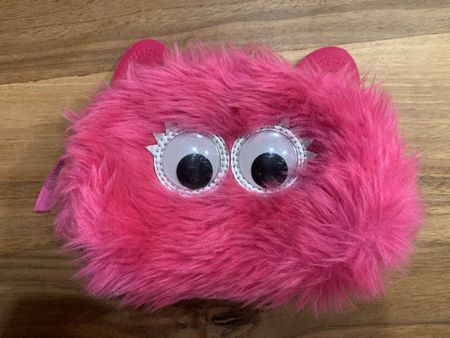 TOPMODEL Flauschi-Etui / Monster-Täschli pink