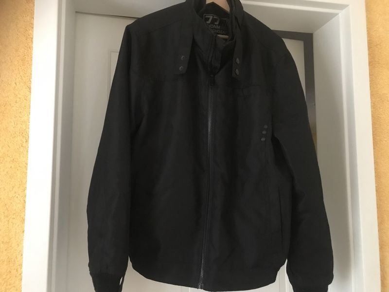 Jacken: Herren Übergang Jacke Schwarz L – Neu (gemäss Beschreibung) aus Bergdietikon von antovale