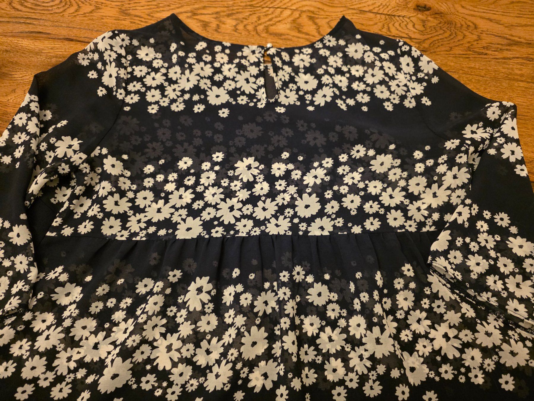 Camicette: Sommerliche Bluse mit Blumenmuster , Top Zustand! – Usato da Basel venduto da sci_67ms 3