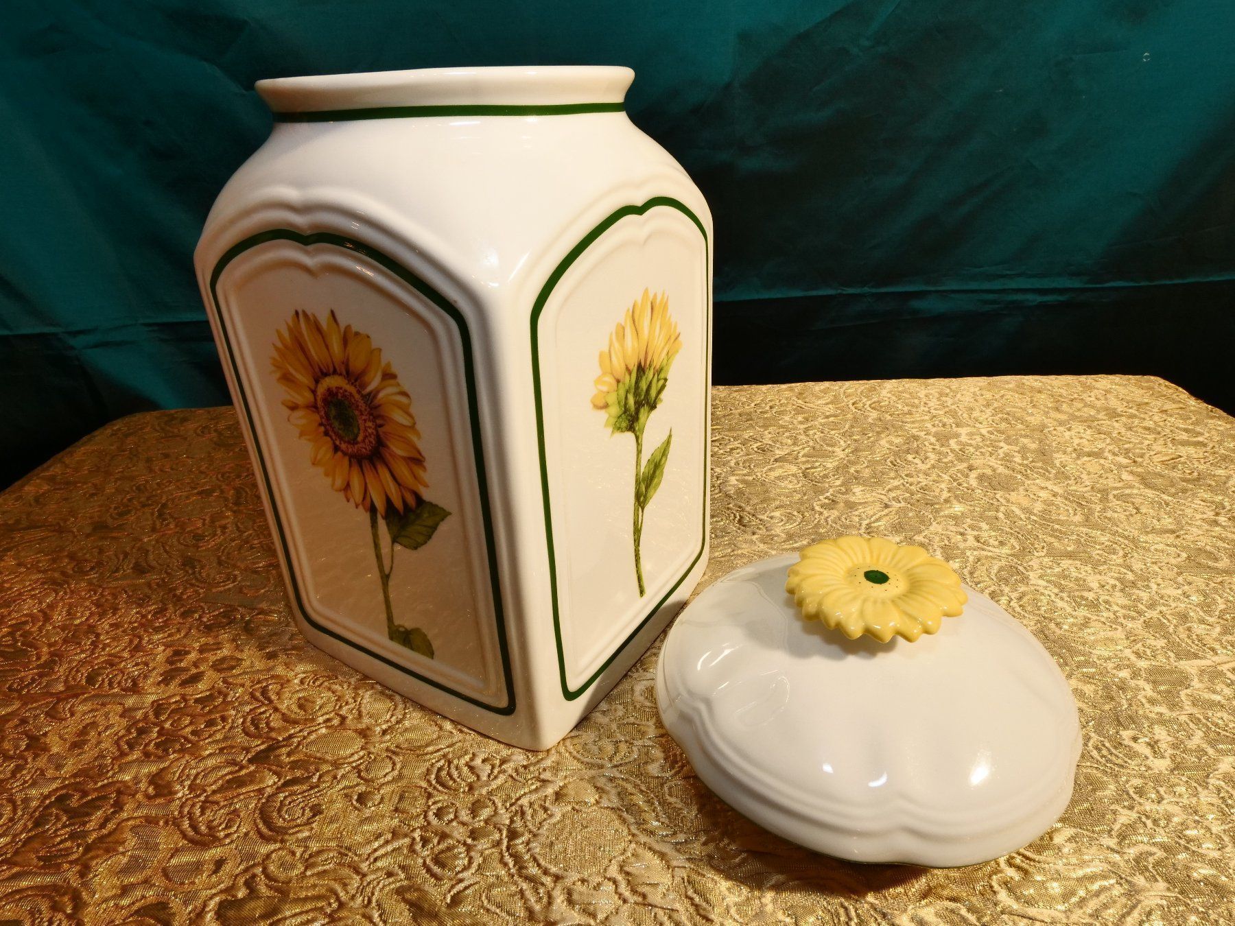 Villeroy & Boch Tutte le decorazioni: Villeroy & Boch Flora Dose gross – Usato da Lustmühle venduto da Glatisant 2