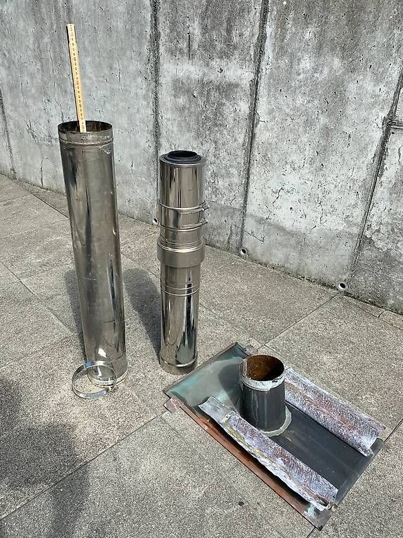 Camini: Kamin 125 mm Dacheinfassung Kupfer – Usato da Hägglingen venduto da maxmar 1