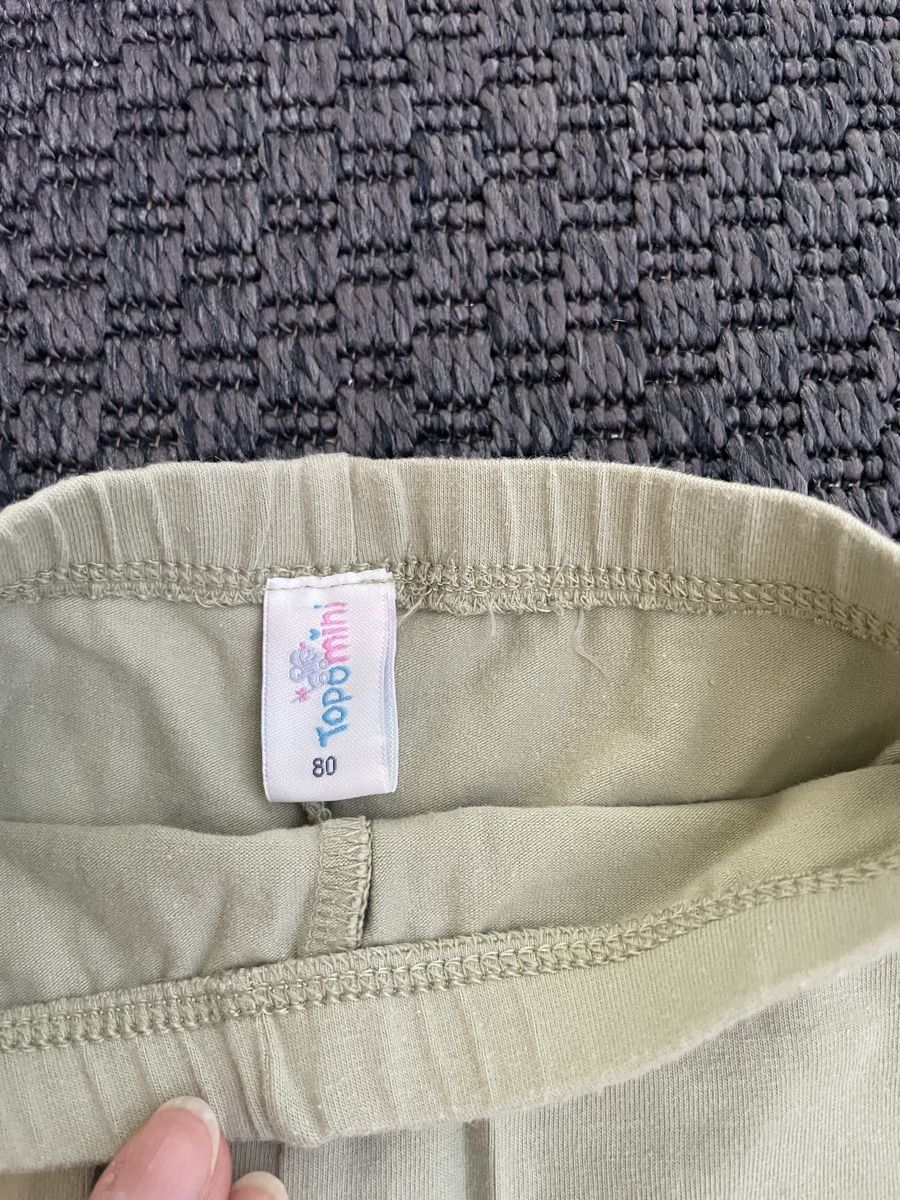 Lotti & Set di vestiti: 3 Hosen, Gr. 80 – Usato da Weiningen ZH venduto da wunderkaro 3
