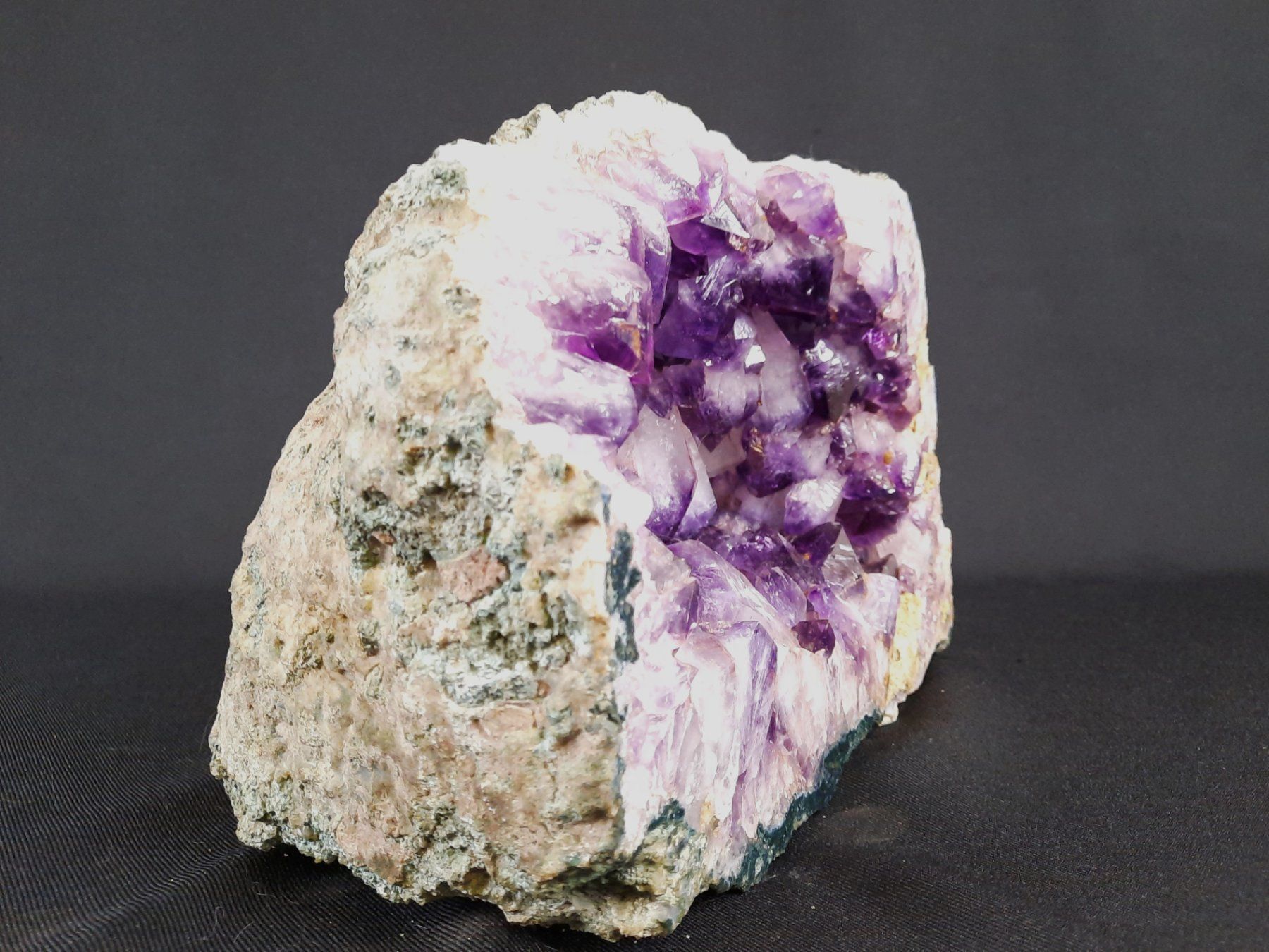 Minéraux & Lithothérapie: Amethyst Druse 8.69 Kg – D'occasion à Beinwil am See par Restwert_Beinwil 3