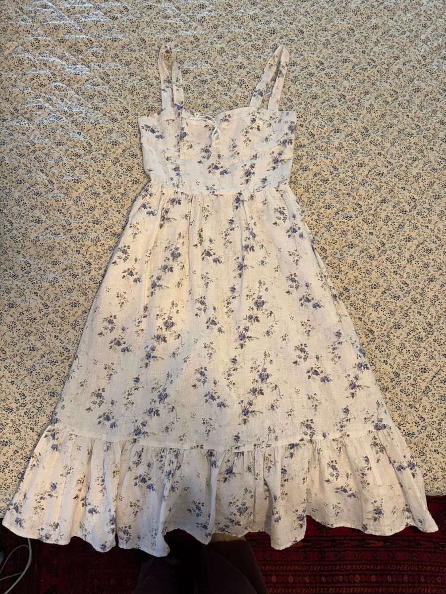 Reformation Kleider: Reformation dress – Gebraucht aus Aarau Rohr von ash_m7hq
