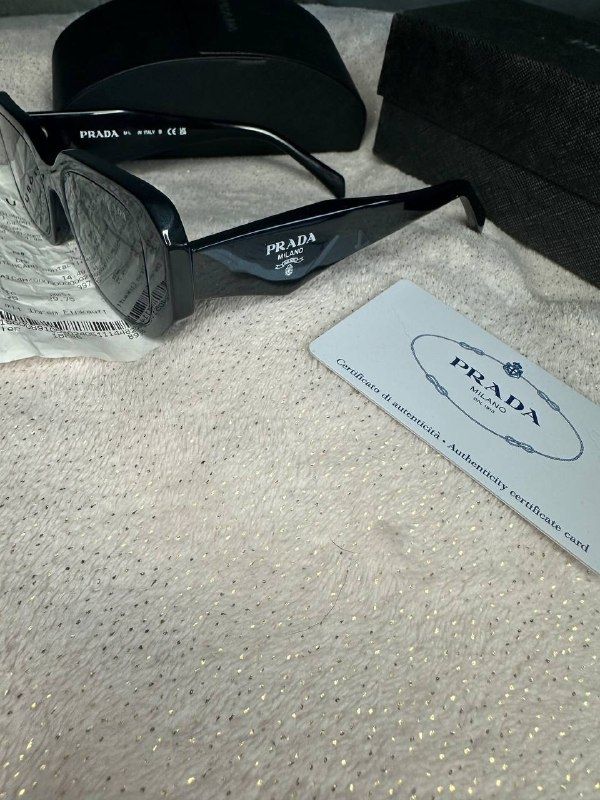 Brillen & Gläser: Prada Sunglasses Black Rectangular Full Set With Receipt – Gebraucht aus Bern von sap2ch