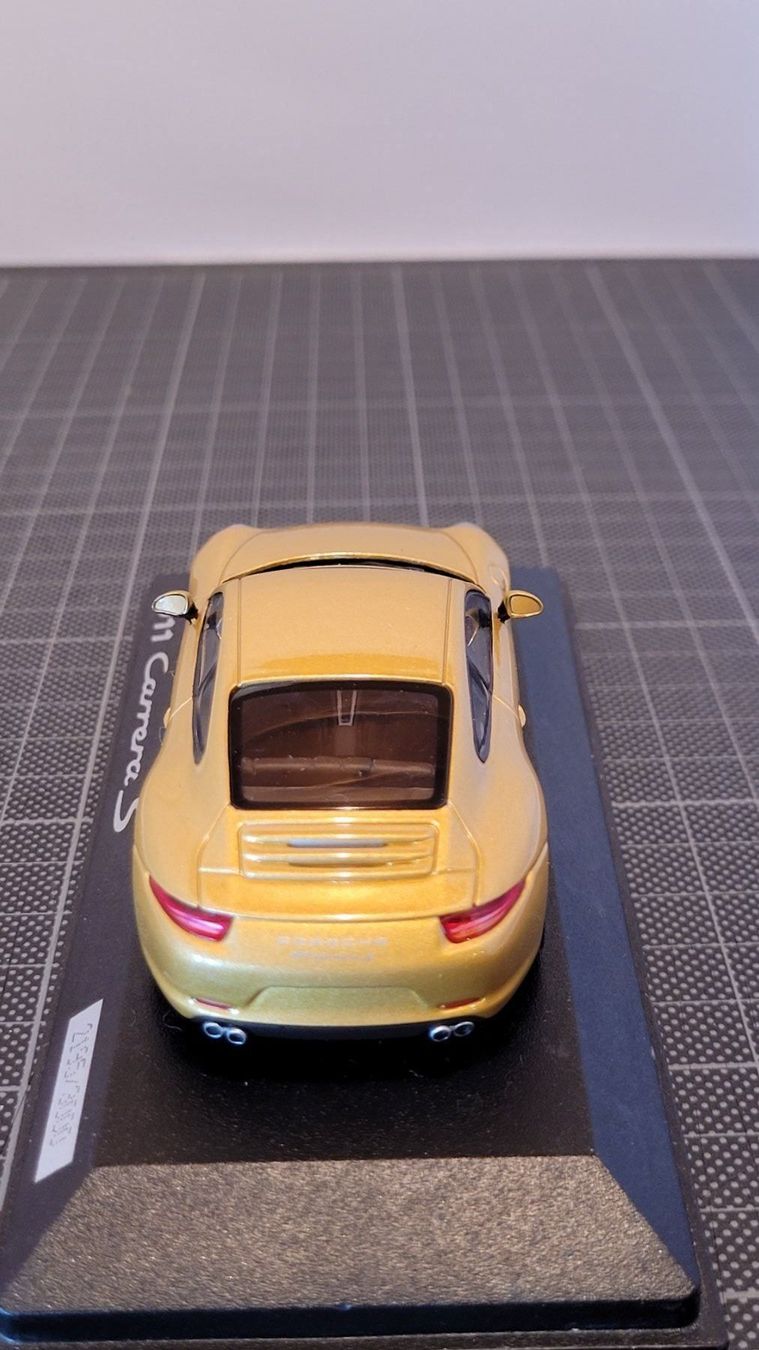 Porsche Modellini d'auto: Porsche 911 Carrera S – Nuovo e nell'imballaggio originale da Chézard-St-Martin venduto da AlPat-Collections 3