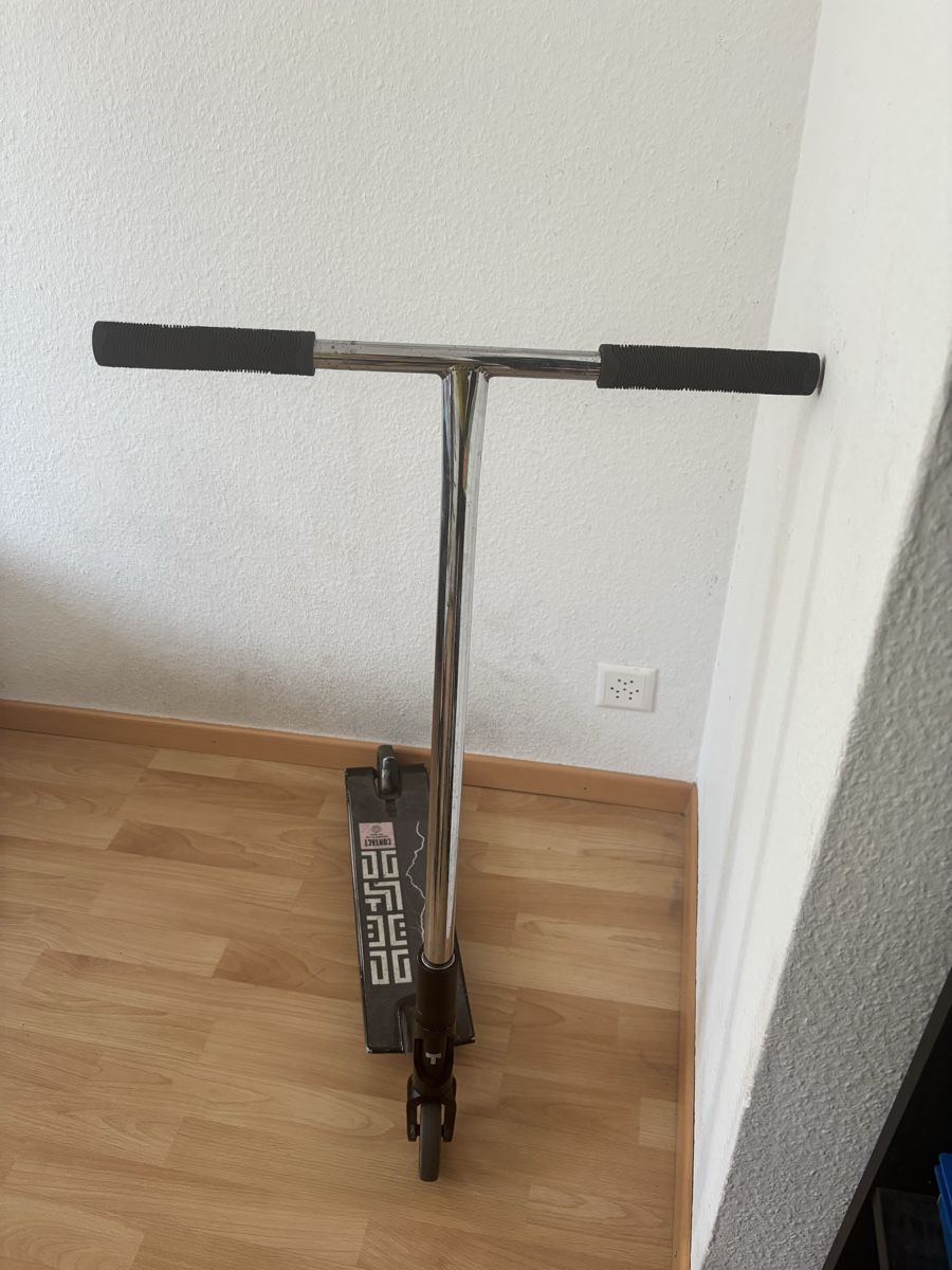 Kickboard: Tilt scooter – Gebraucht aus St.Gallen von Xenia-1234 1
