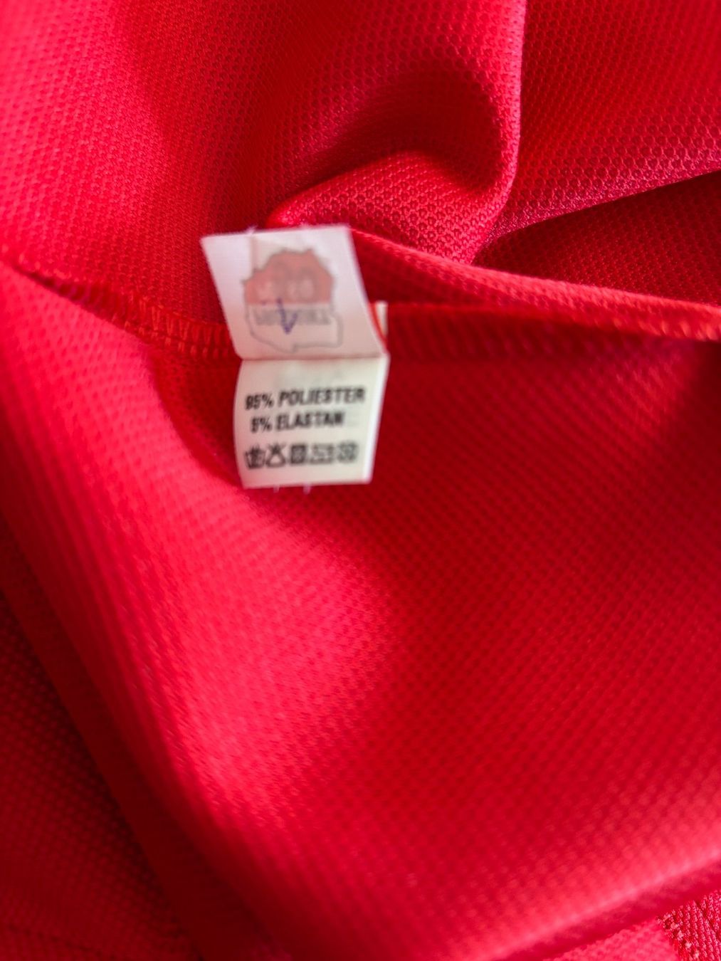 Kleider: Robe rouge de la marque Numoco  Neuve avec étiquette T.M – Gebraucht aus Peseux von Cresus27 5