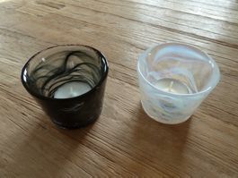 2 schwedische Teelichthalter aus Glas