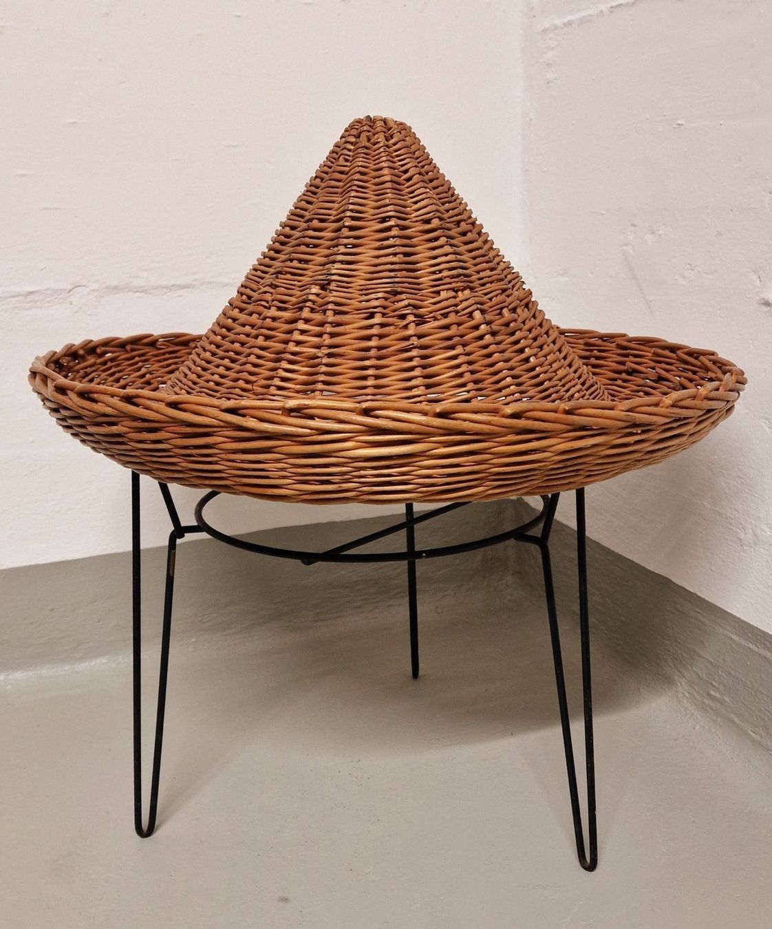 Autres articles pour la maison: Korbständer vintage – D'occasion à Herisau par fan_h9qj 2
