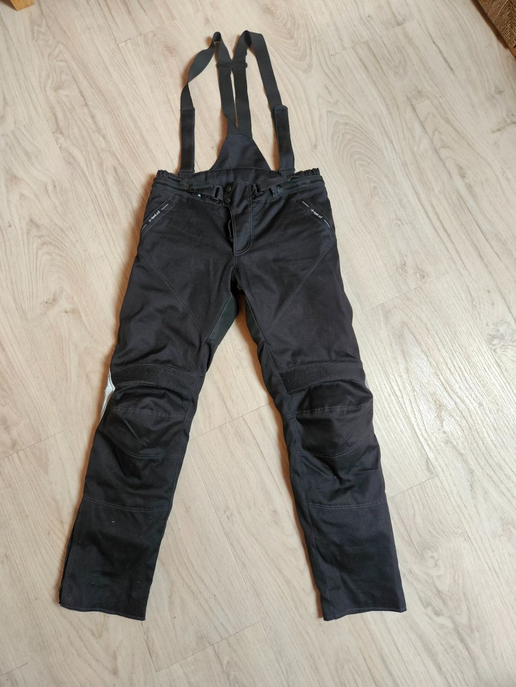 Held Pantaloni: Held Motorradhose – Usato da Aefligen venduto da Ninibe4