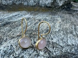 Ohrringe mit Rosenquarz – 925 Silber gelbvergoldet
