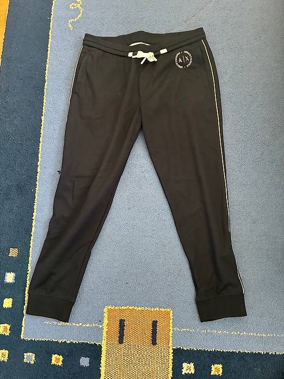 Armani Pantalons: Armani Trainerhose – D'occasion à Dielsdorf par aid_6lk7