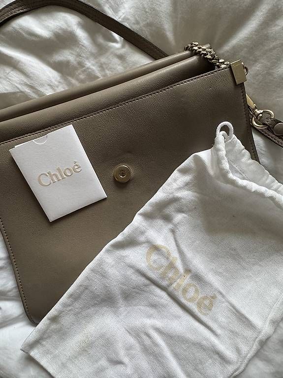 Chloé Taschen für Damen: Chloe Faye Ledertasche M Wildleder – Gebraucht aus Zürich von cla_72hf 1