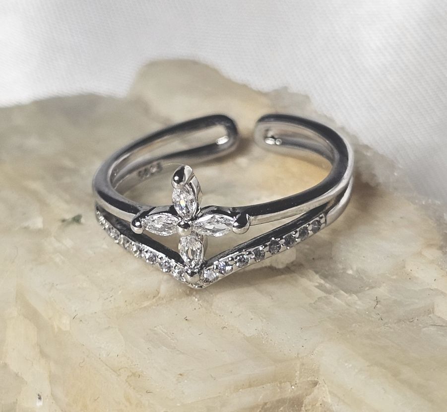 Ringe: Offener Ring mit Zirkonia, 925 versilbert – Neu (gemäss Beschreibung) aus Grenchen von maretop 2