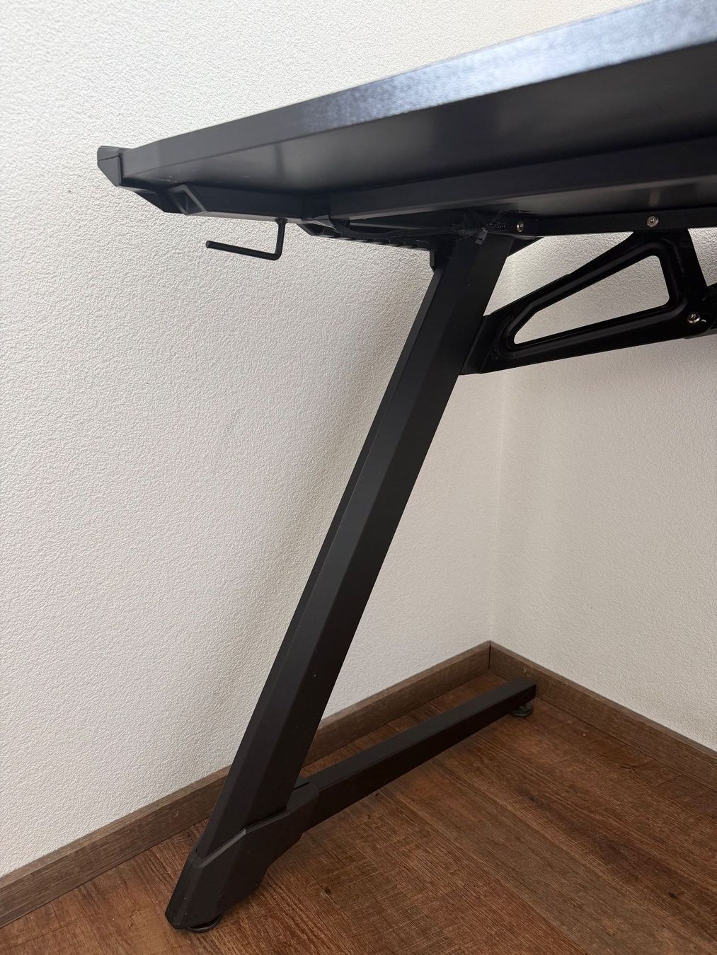 Scrivanie: Gamer Tisch oder Pult – Usato da Trin venduto da Plusminus2 5