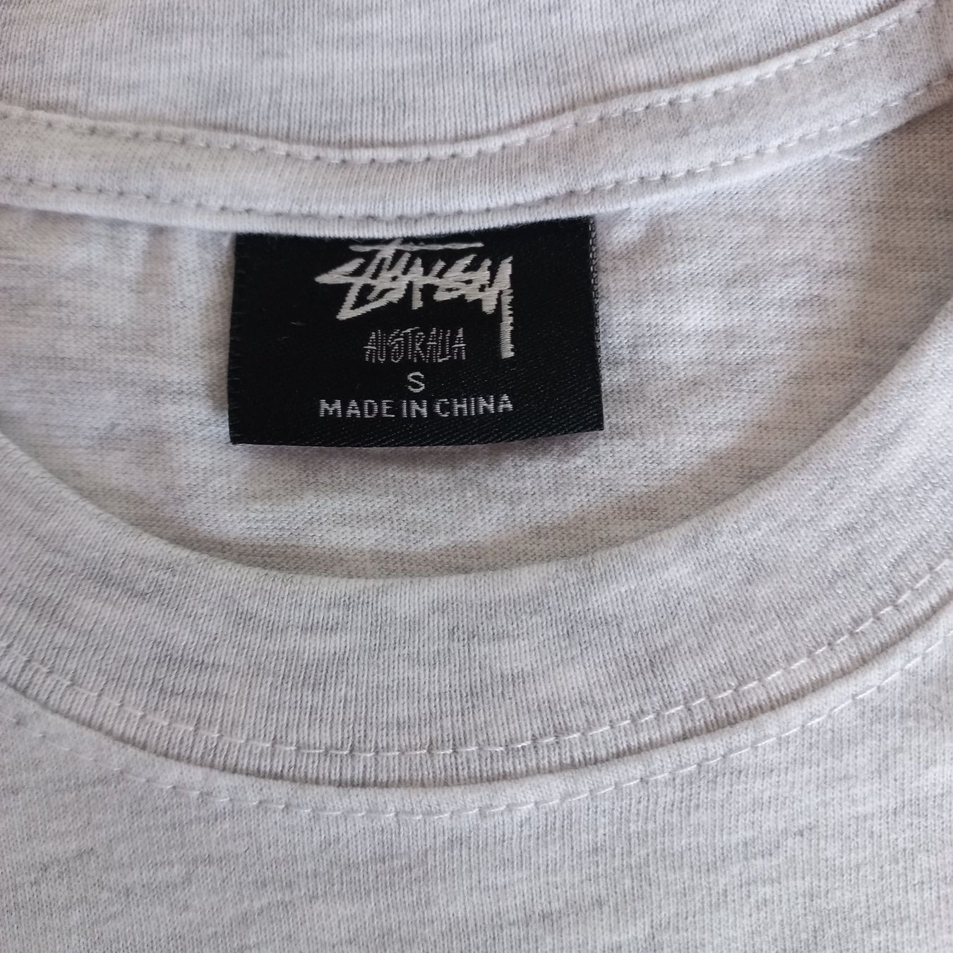 Stüssy T-shirt: Stüssy Graphic Tee (S) – Nuovo e nell'imballaggio originale da Chamoson venduto da Sapoloshop 3