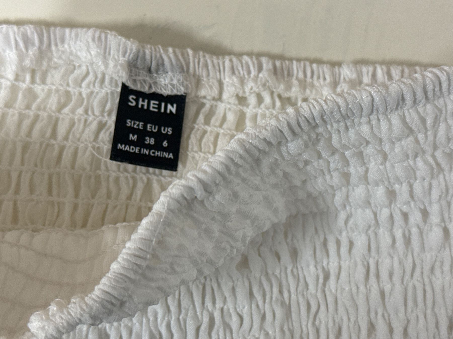 Shein Tops: Bauchfrei Top mit Ärmel – Gebraucht aus Amriswil von used2use 2