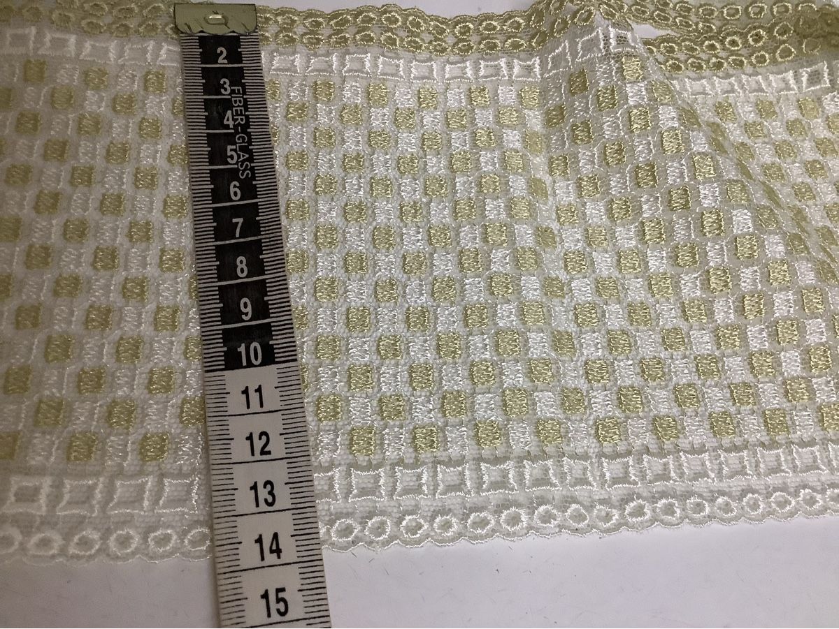 Stoffe: Elegante bestickte Spitze 13,5cm breit – Neu (gemäss Beschreibung) aus Winterthur von tat_ky5h 3