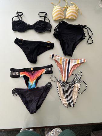 Lot de 6 bas de maillots de bain XS/S + 2 hauts