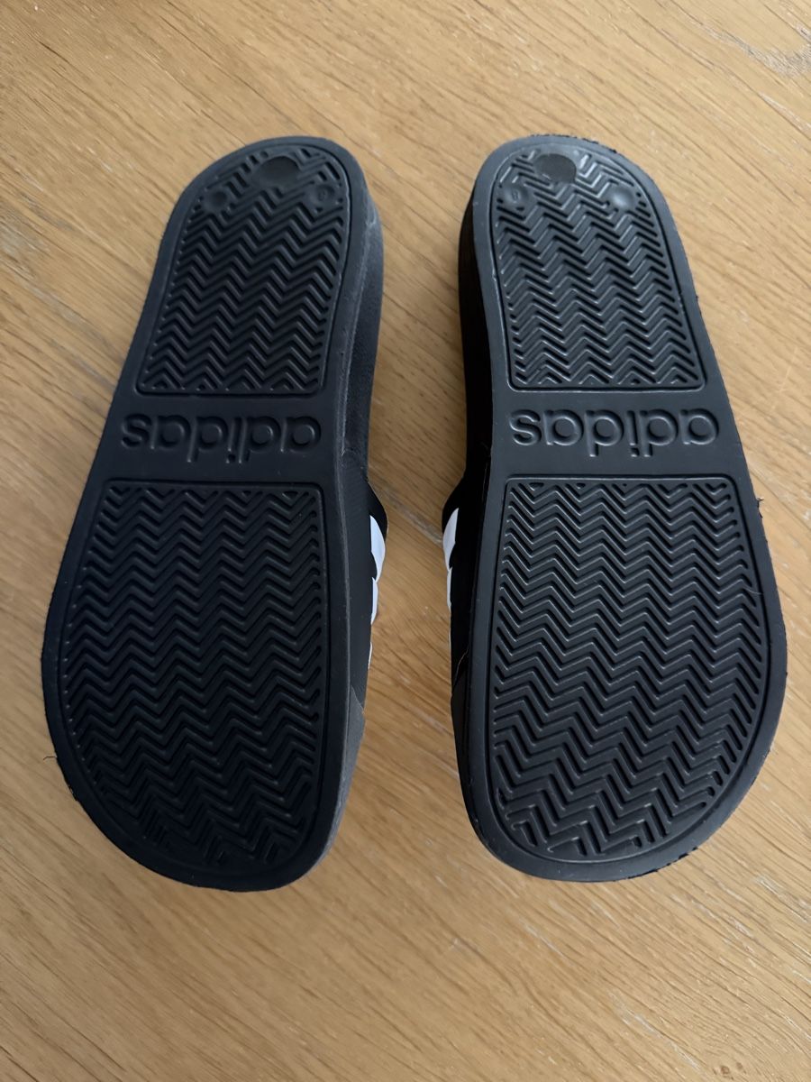 Adidas Chaussures hommes: Adidas Adilette Gr. 40 – Neuf (Voir description) à Basel par hil_wjv8 1
