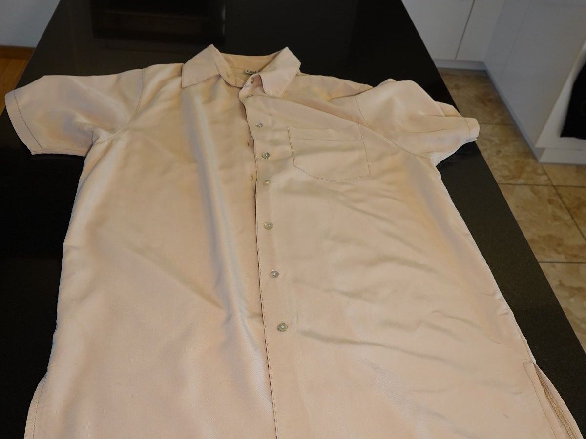 Blusen: Beige Bluse M – Gebraucht aus Zürich von yja_c5xh
