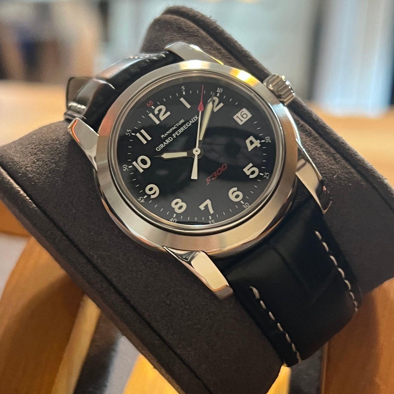 Girard-Perregaux Orologi: FLASH SALE Girard-Perregaux Ferrari Automatic Date 8025 – Usato da Carouge GE venduto da Watchaser 7
